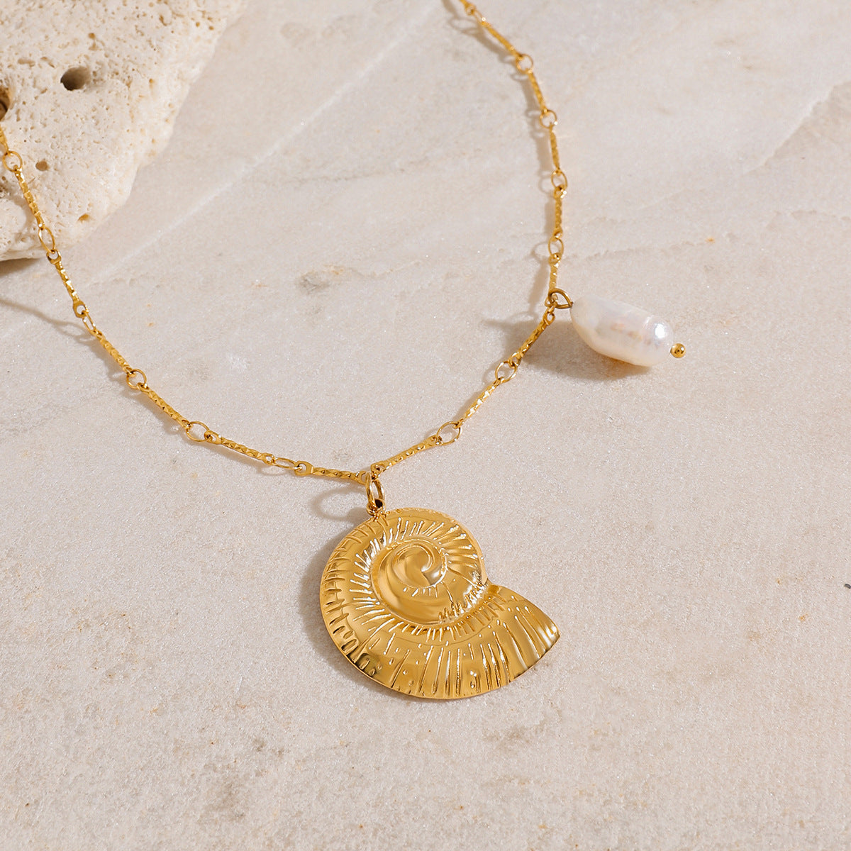 Stainless Steel Conch Pendant Bar Chain Necklace