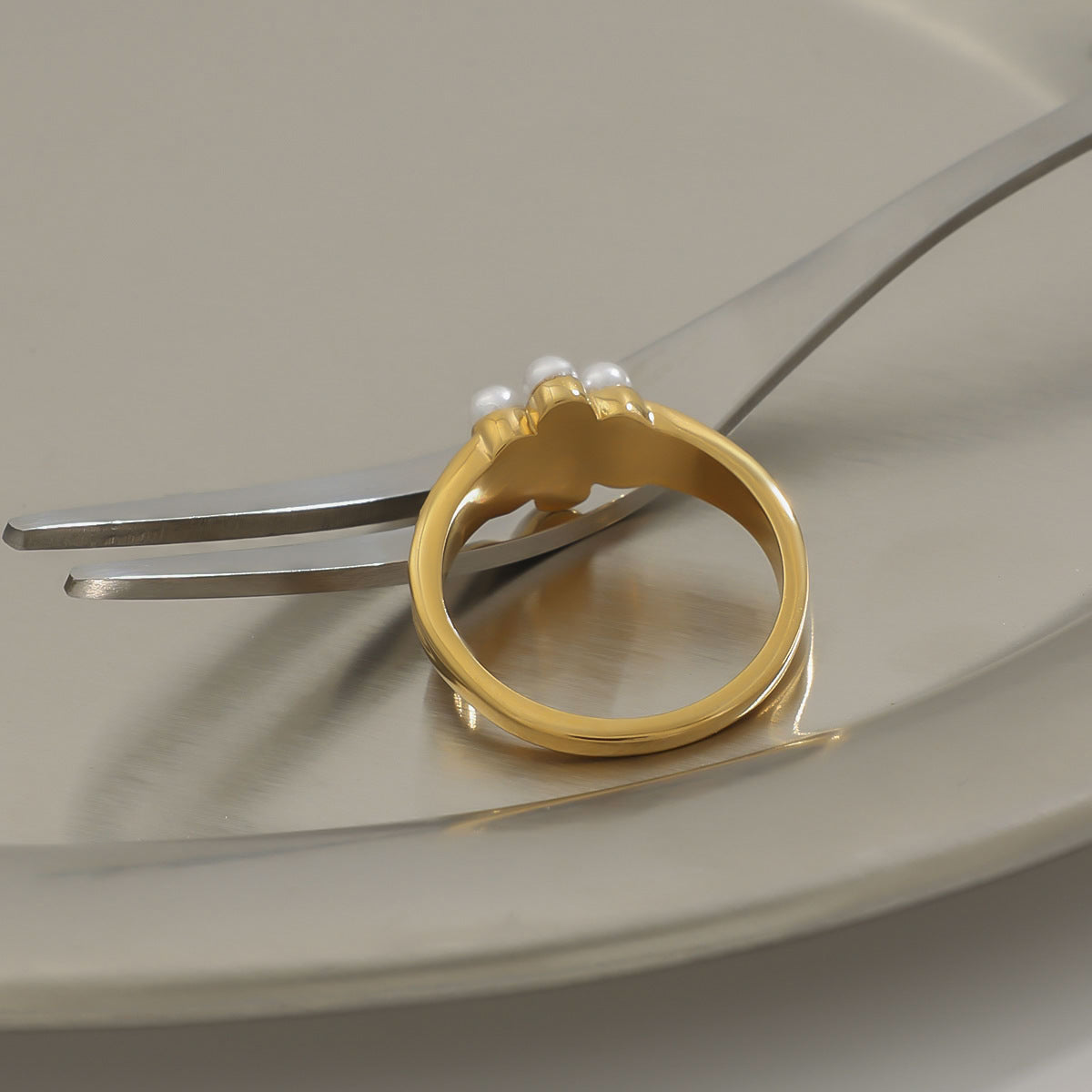 Stainless Steel Pearl Flower Cubic Zirconia Ring