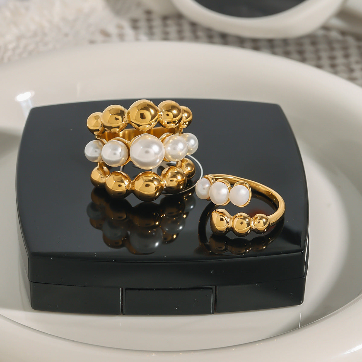 Stainless Steel Light Luxury Pearl Ring