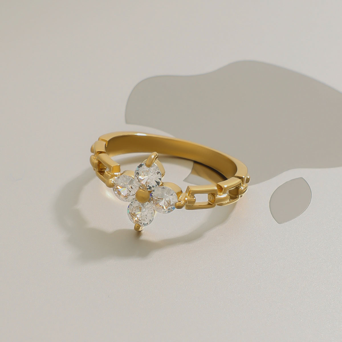 Stainless Steel Four-leaf Clover Cubic Zirconia Ring