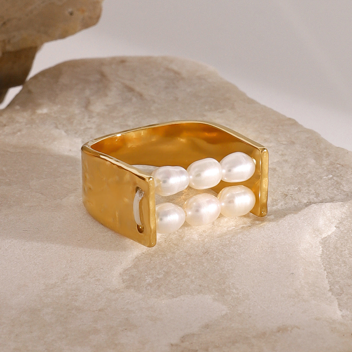 18K Gold PVD Stainless Steel Pearl U-shaped Ring