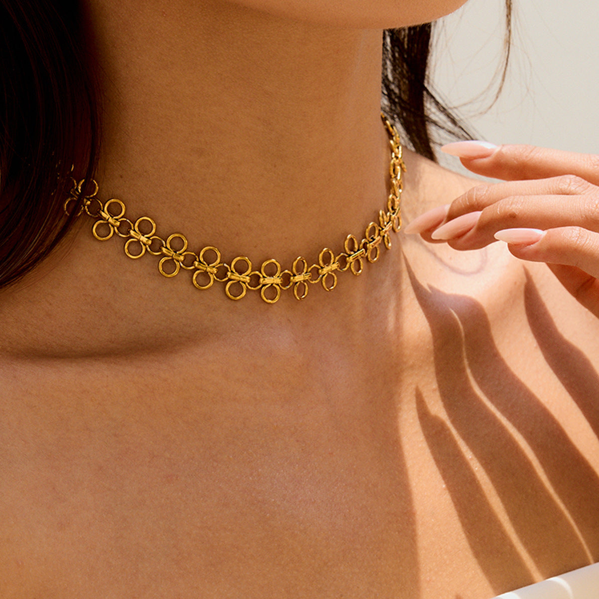 Stainless Steel Four-leaf Choker Necklace