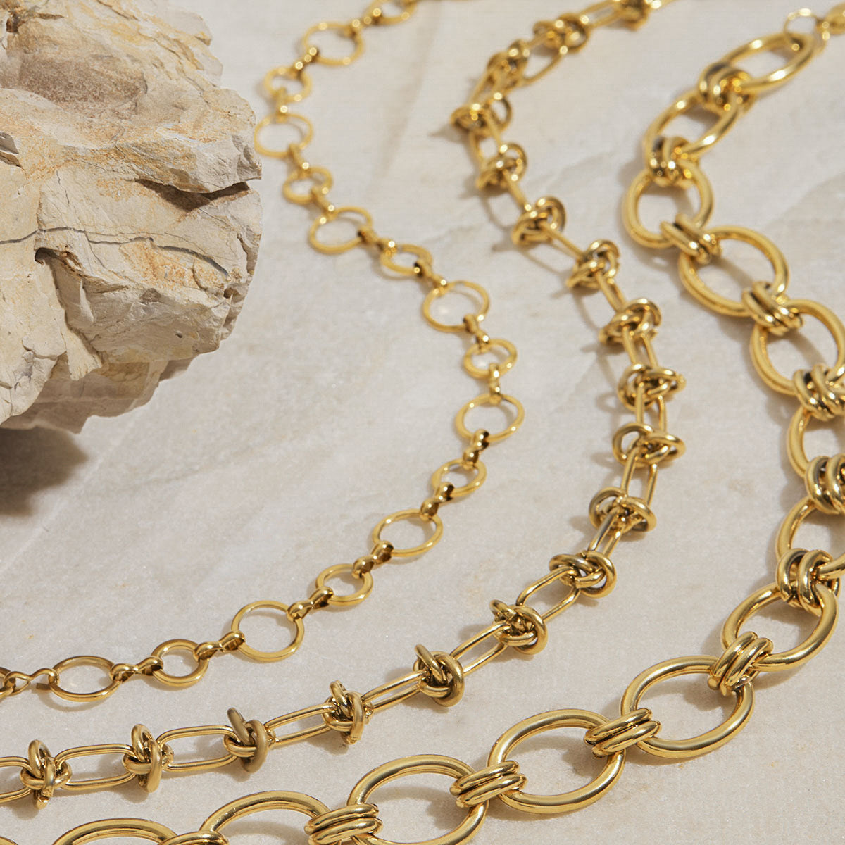 Stainless Steel Geometric Line Splicing Necklace