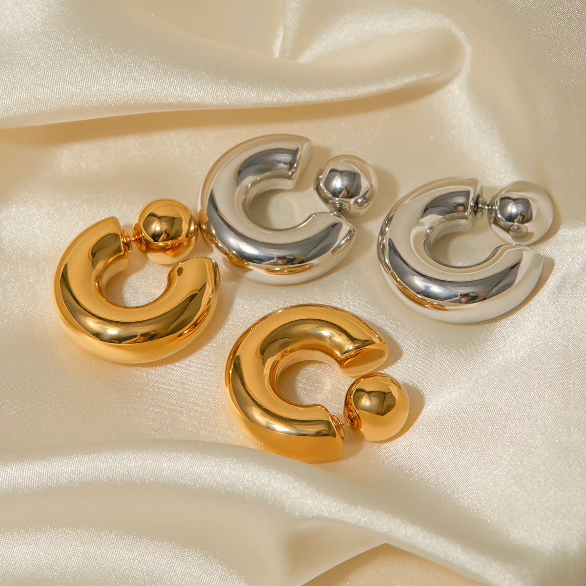 Wear C-shaped Earrings Before and After Stainless Steel