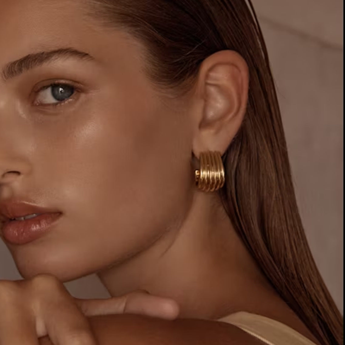 Stainless Steel Thread Textured C-shaped Earrings