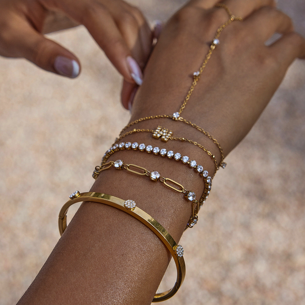 Stainless Steel Rhinestone Buckle Bangle Combination