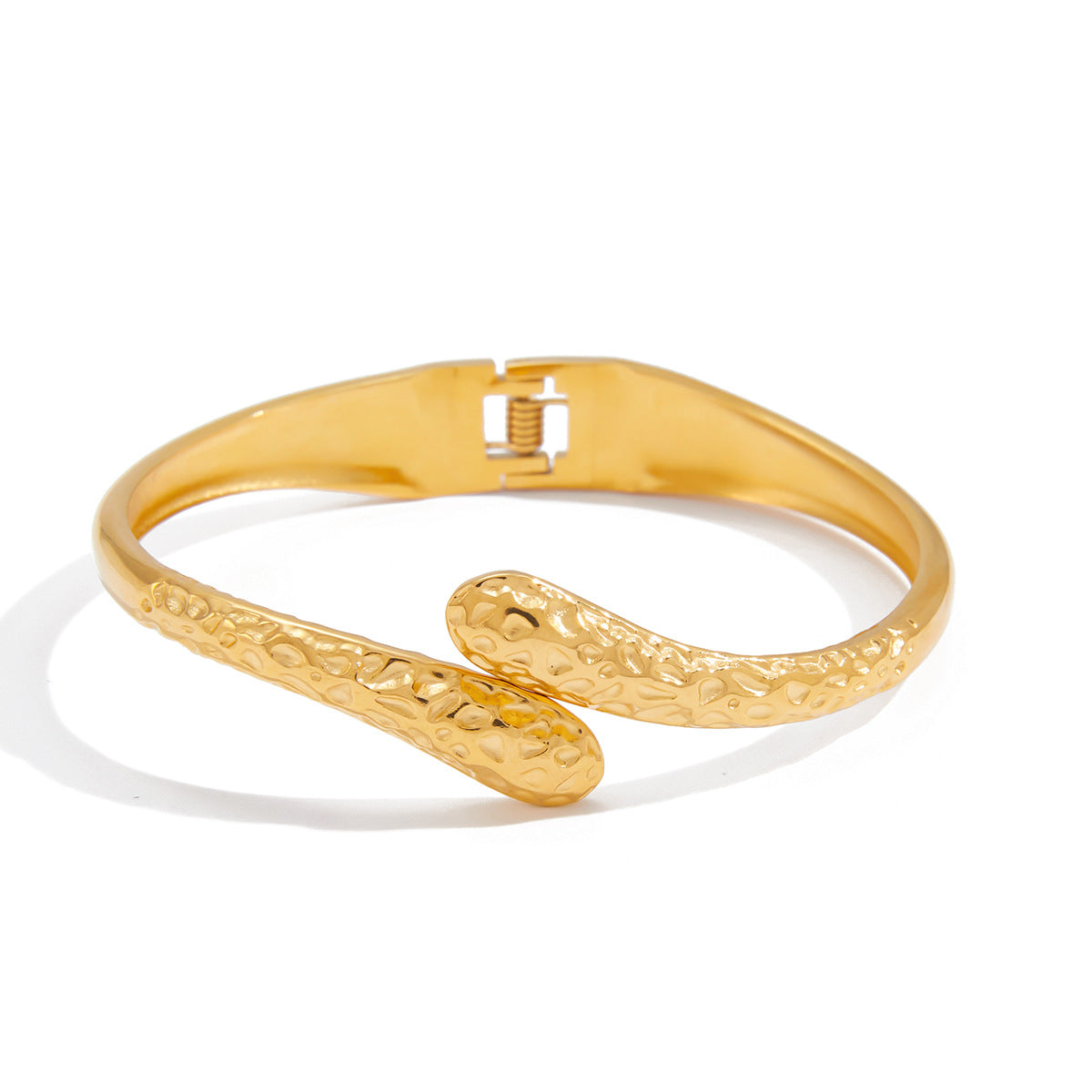 18K Gold PVD Stainless Steel Hammered Texture Buckle Bracelet