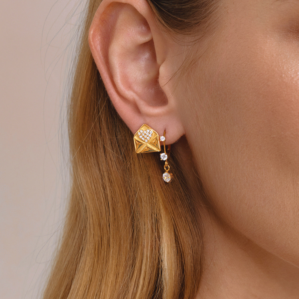 Classic Heart-shaped Envelope Earrings Necklace Jewelry Set