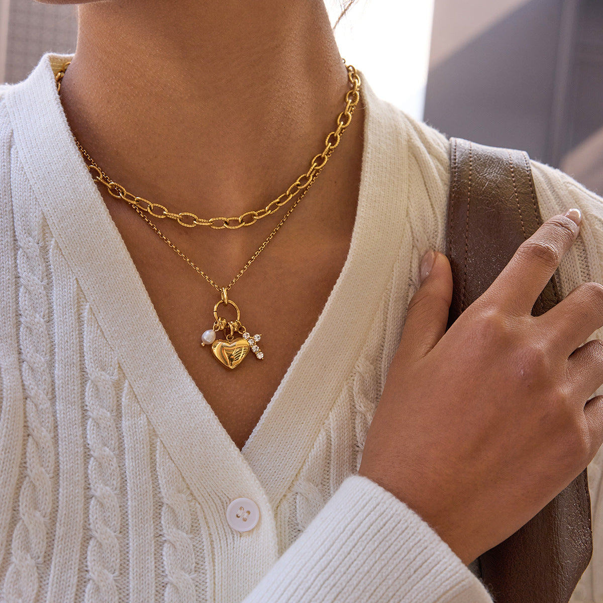 Stainless Steel Freshwater Pearl Heart-shaped Pendant Necklace