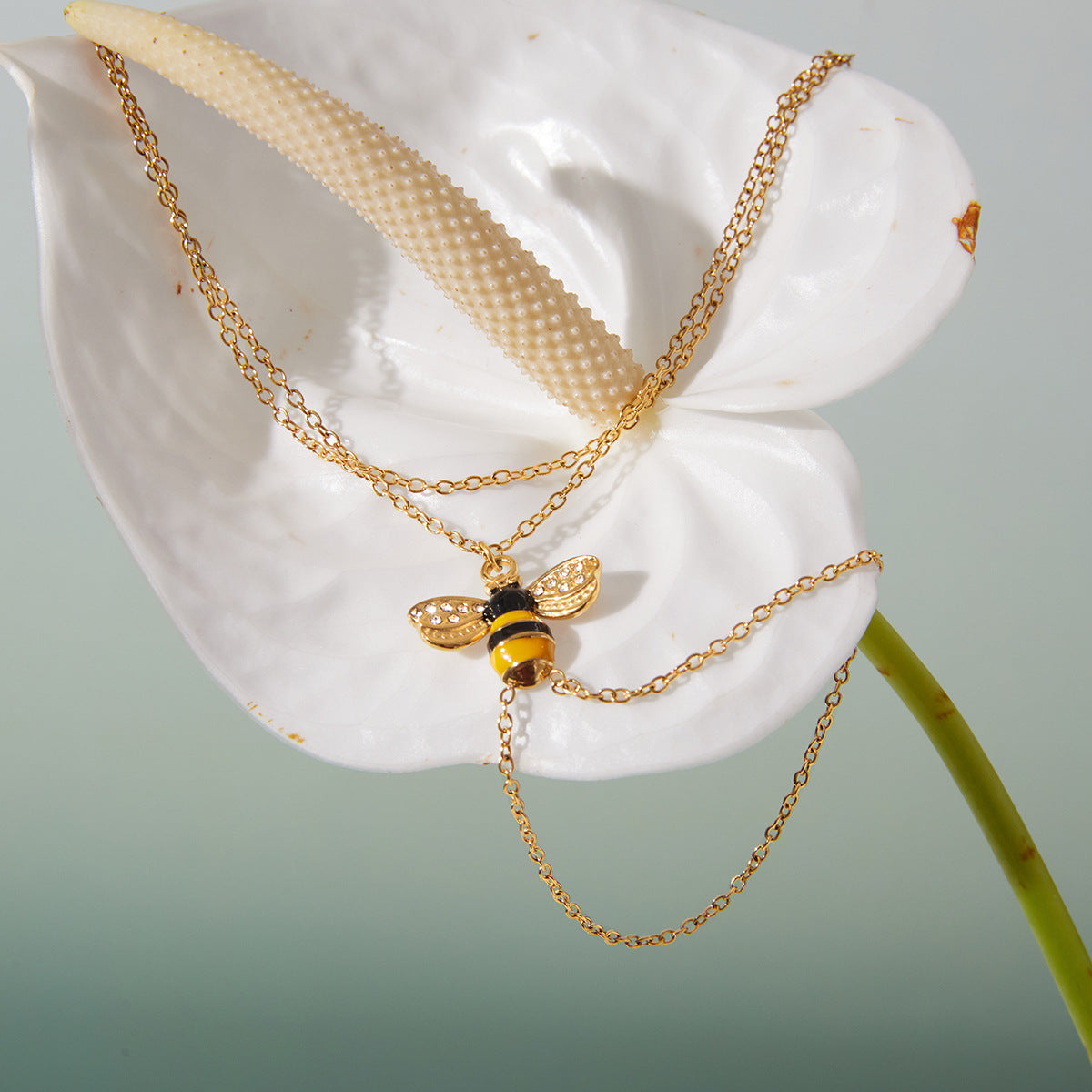 Stainless Steel Bee-shaped Finger Hand Chain Bracelet