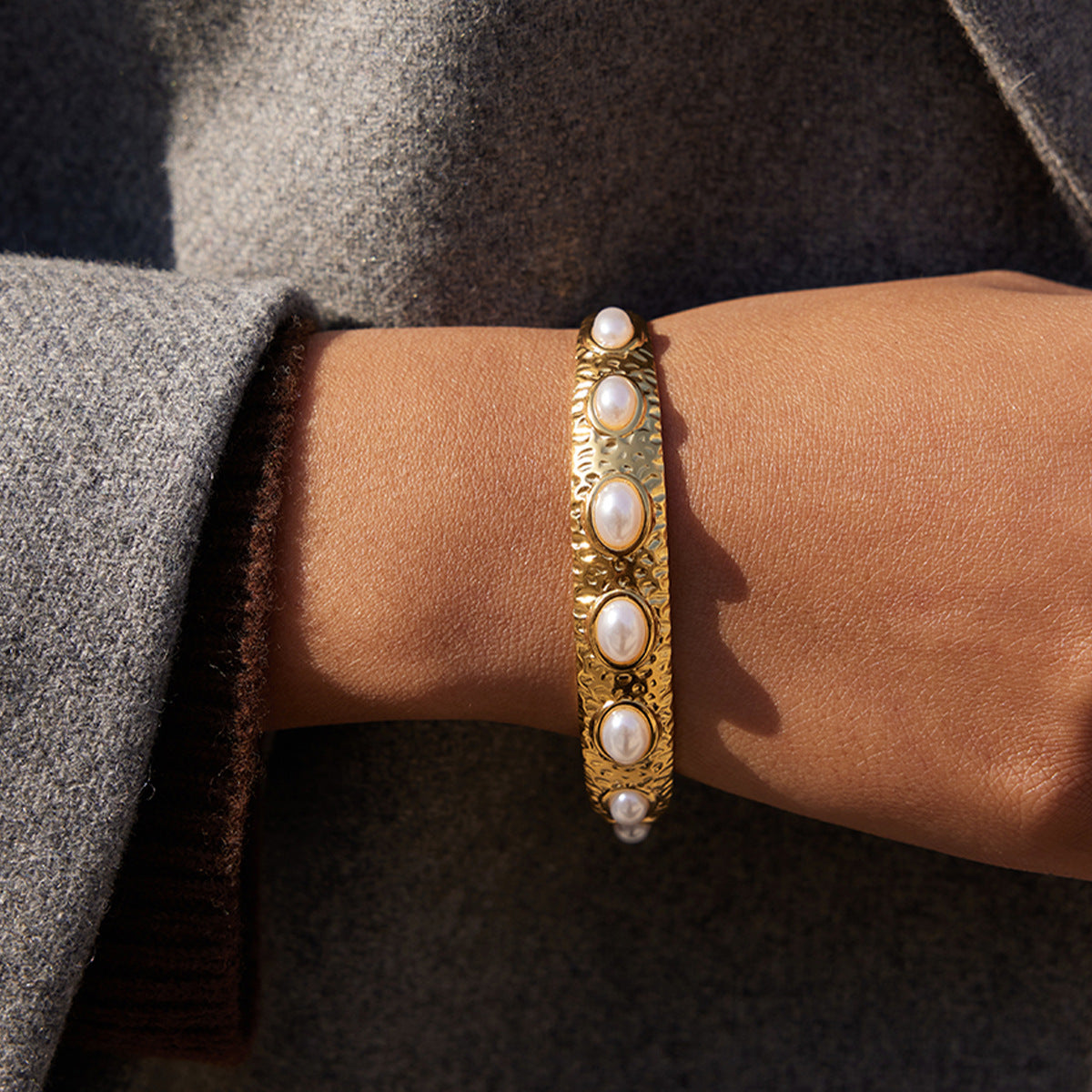 Stainless Steel Resin Pearl Cuff Bracelet