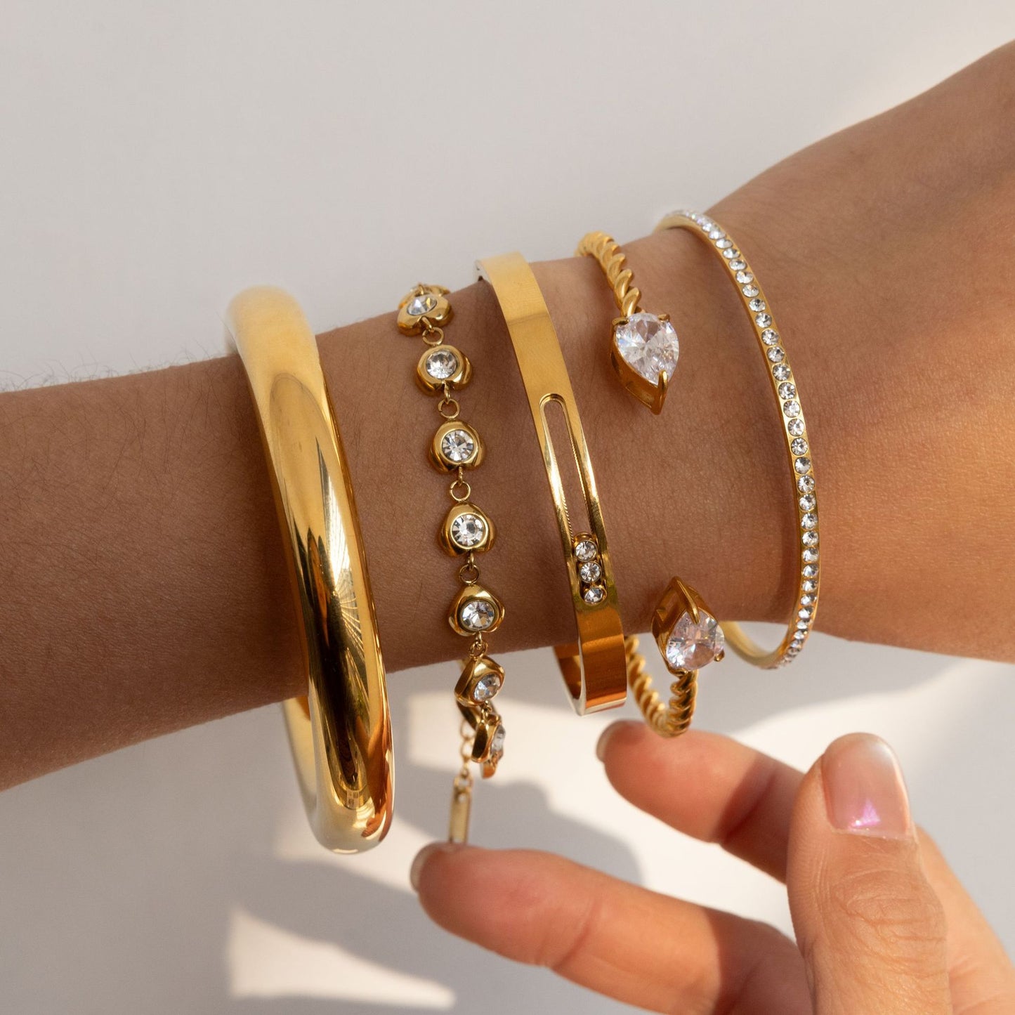 Stainless Steel 18K Gold PVD Cubic Zirconia Bangle