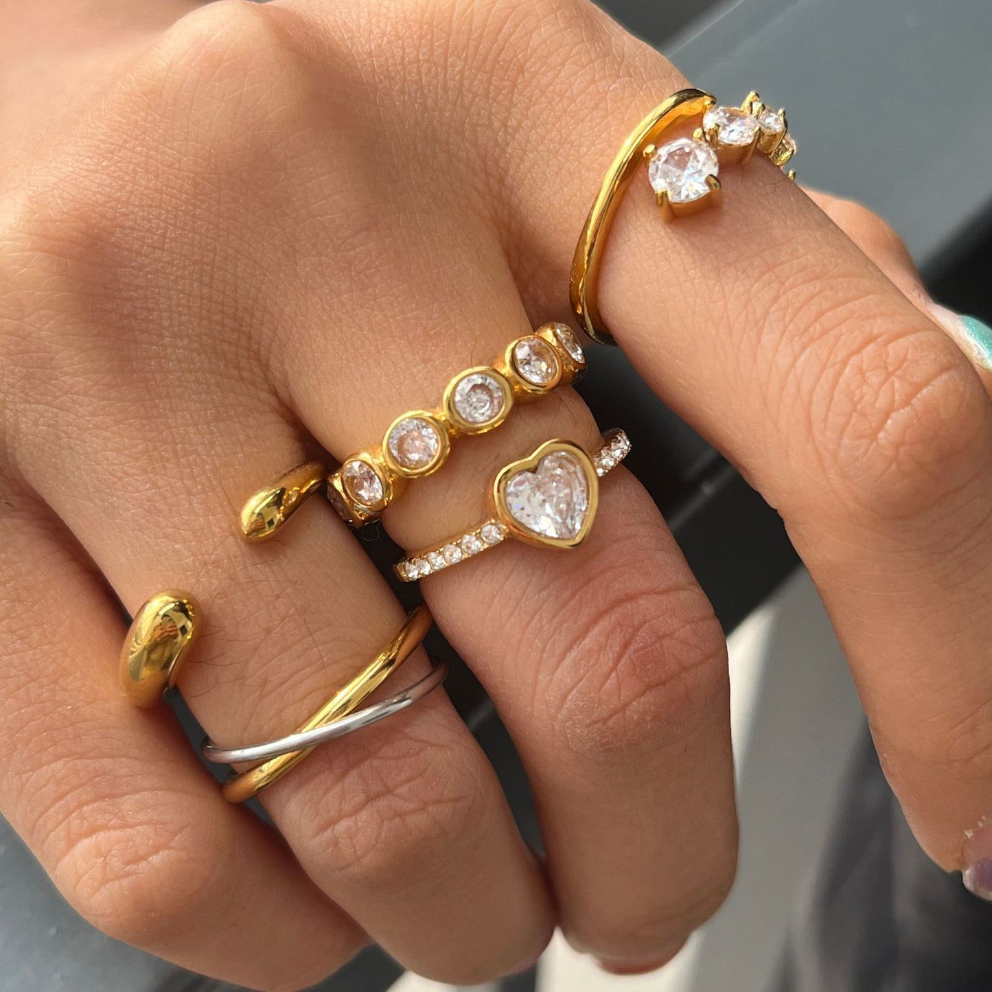 Stainless Steel Women's Heart-shaped Cubic Zirconia Ring