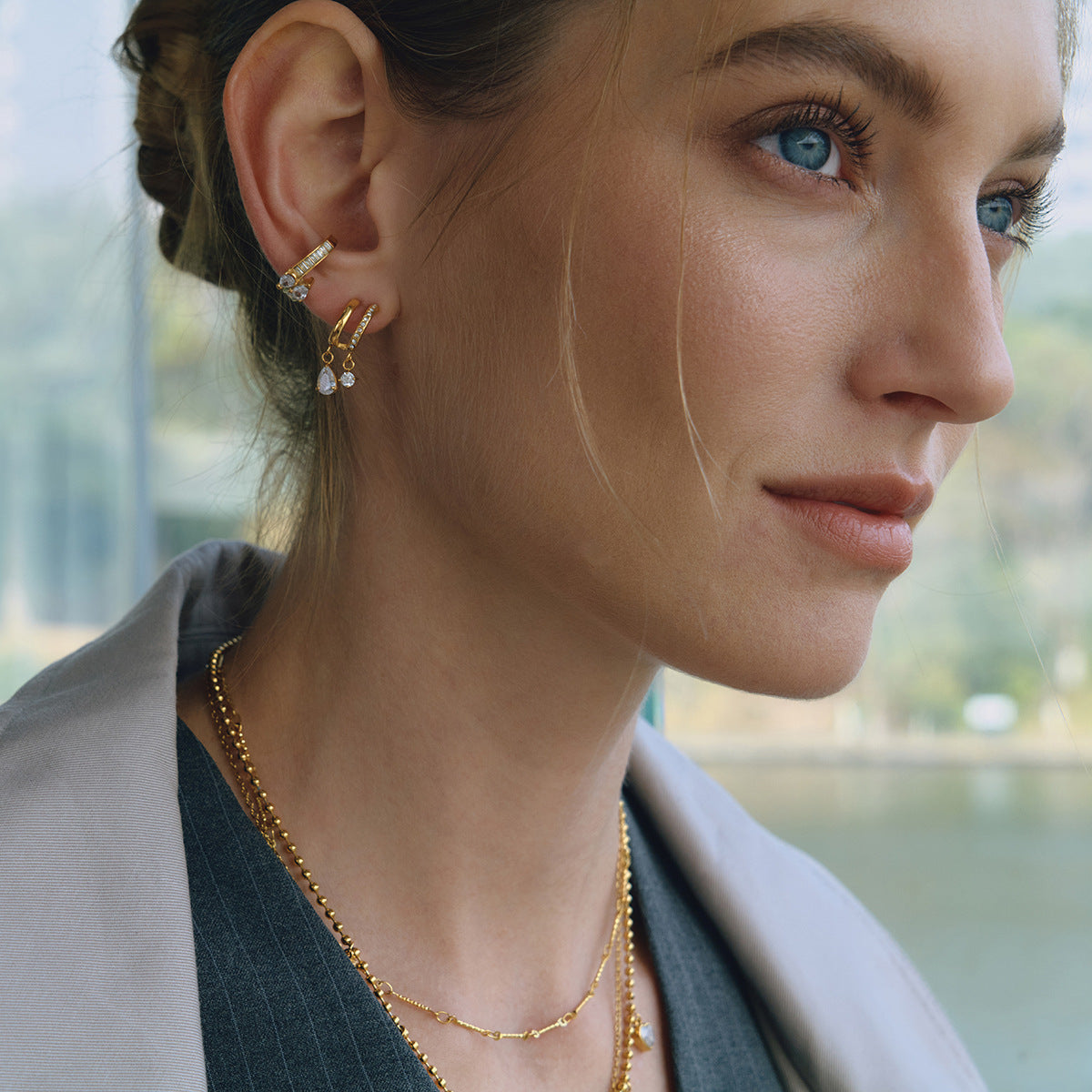 Stainless Steel Water Drop-shaped Cubic Zirconia Stud Earrings