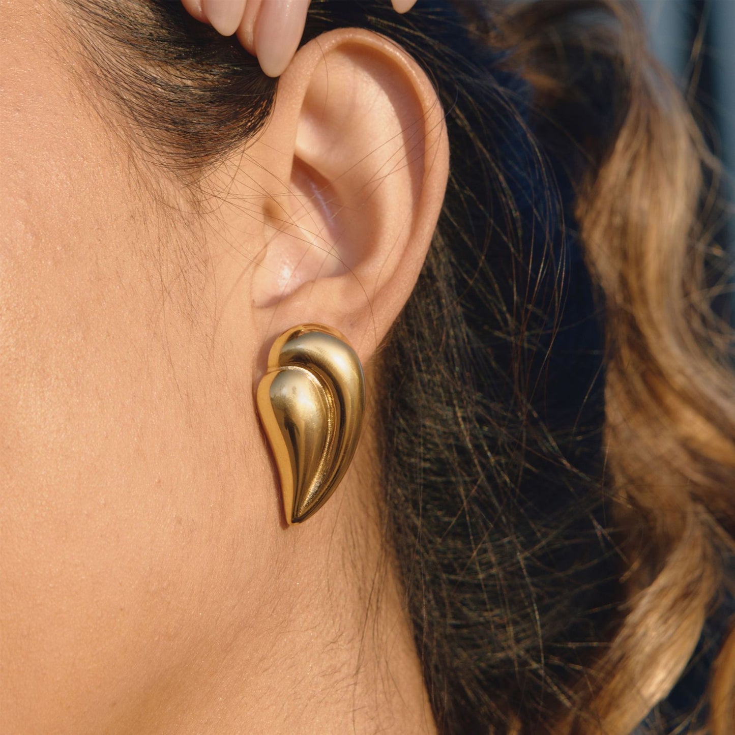 Stainless Steel Heart-shaped Geometric Stud Earrings