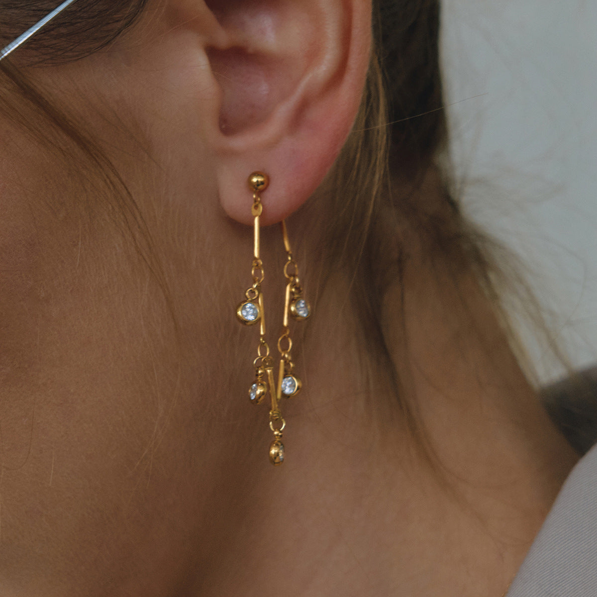 Stainless Steel Cubic Zirconia Chain Tassel Stud Earrings