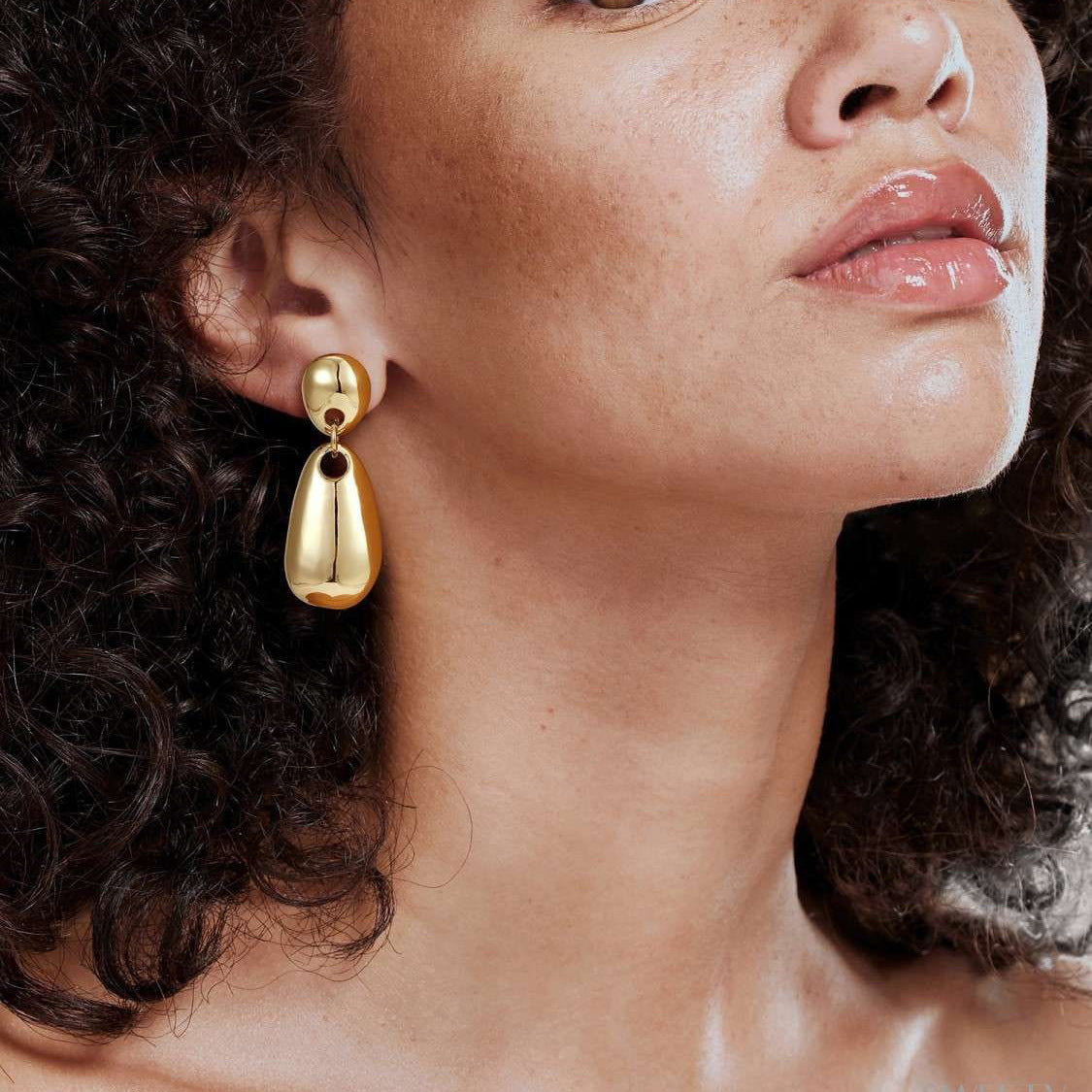 Stainless Steel 18K Gold PVD Oval Pendant Stud Earrings