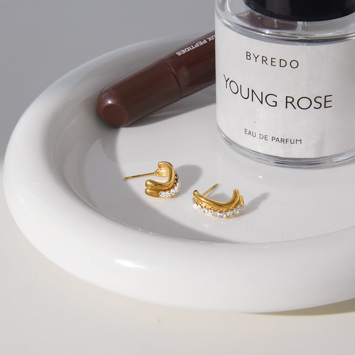 Stainless Steel Wavy C-shaped Stud Earrings