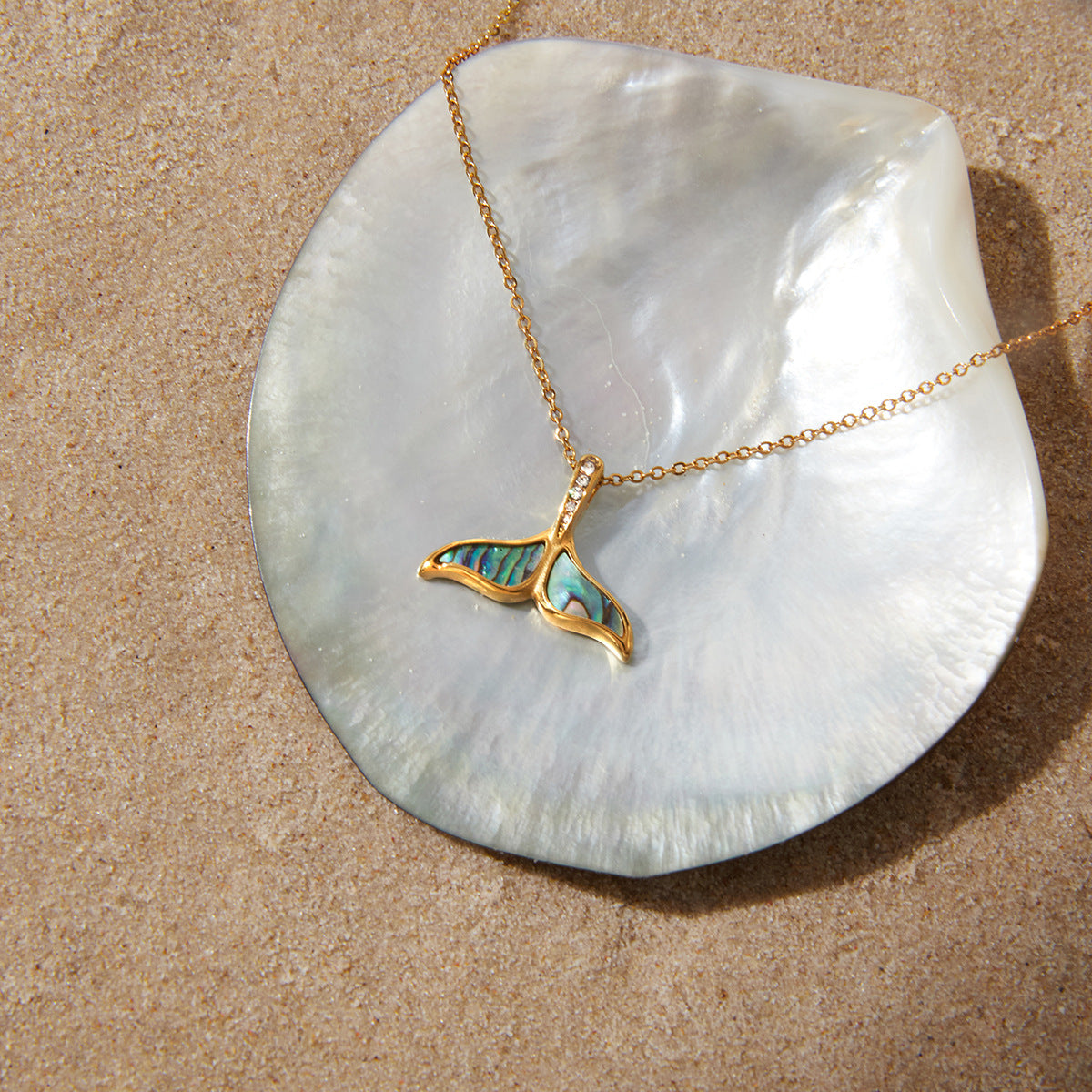 Stainless Steel Abalone Shell Hollow Shell Pendant Necklace