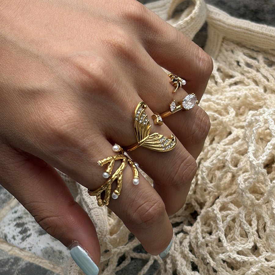Stainless Steel White Rhinestone Fish Tail Star Open Ring