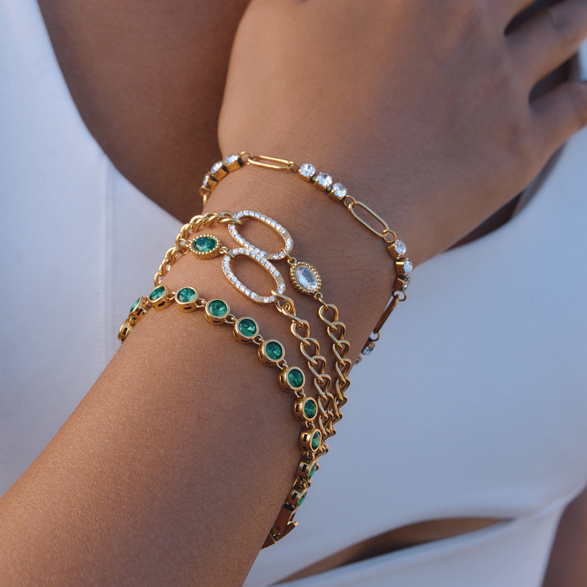 Stainless Steel O-shaped Hollow Egg Shaped CZ Cuban Chain Bracelet