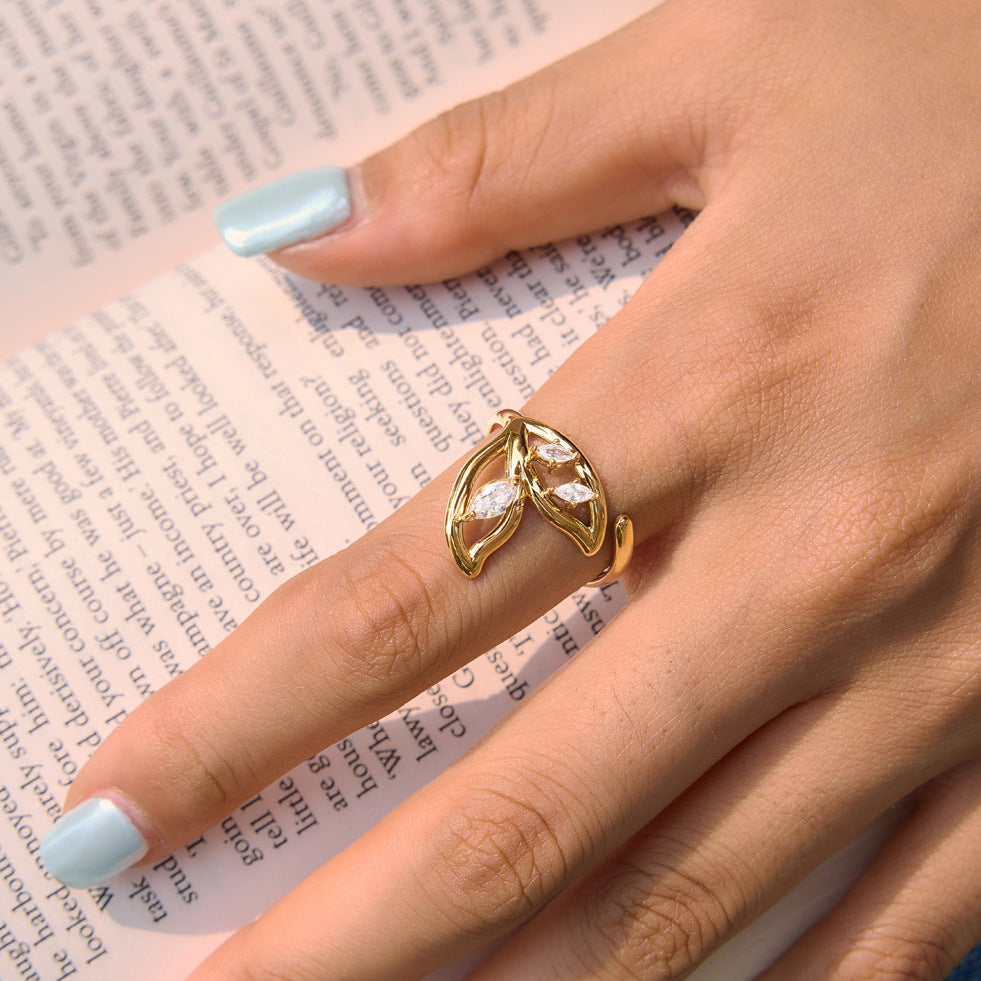 Stainless Steel White CZ Fish Tail Opening Ring