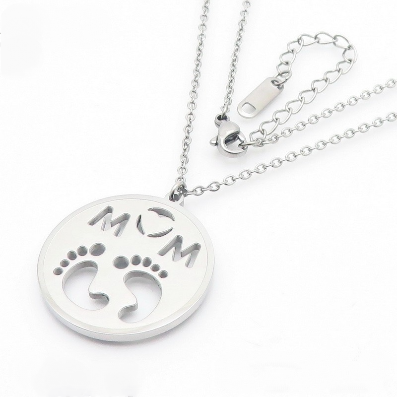 Tainless Steel Round Pendant Mom Letter Footprint Pattern Necklace