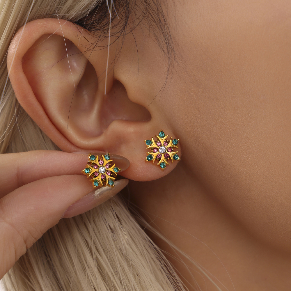 Stainless Steel Snowflake Cubic Zirconia Stud Earrings