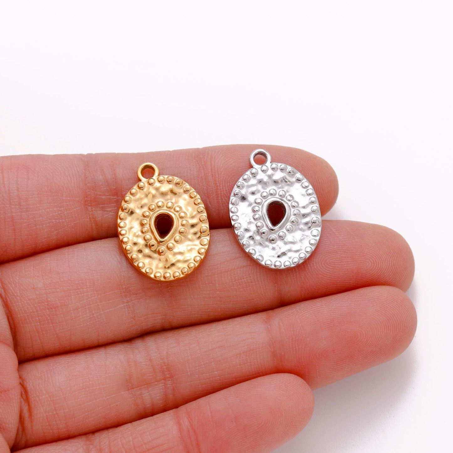 Stainless Steel 18K Gold PVD Hollow Irregular Oval Pendant