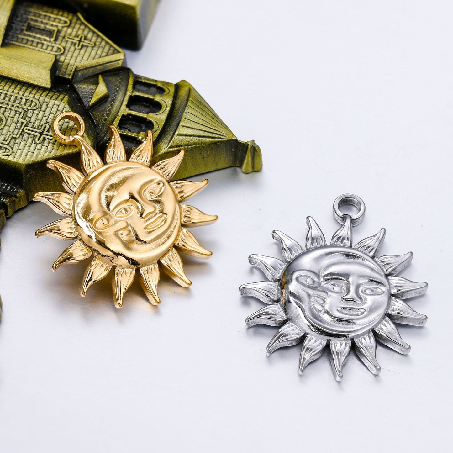 Stainless Steel 3D Face Sun Pendant