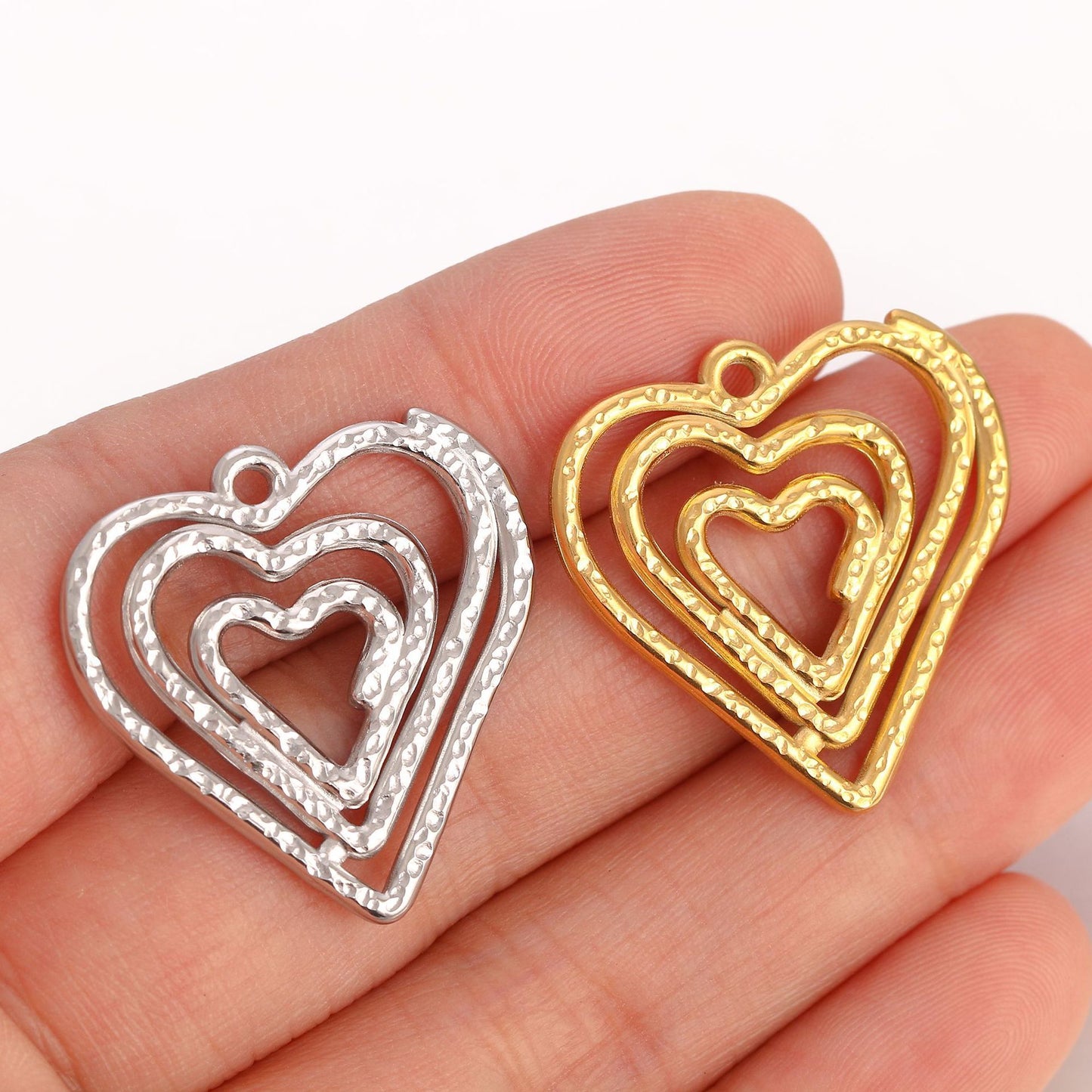 Pendentif en forme de cœur multicouche creux irrégulier